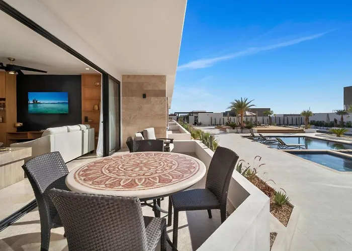 2 Pools Jacuzzi Close To Beaches Rooftop Cozy
